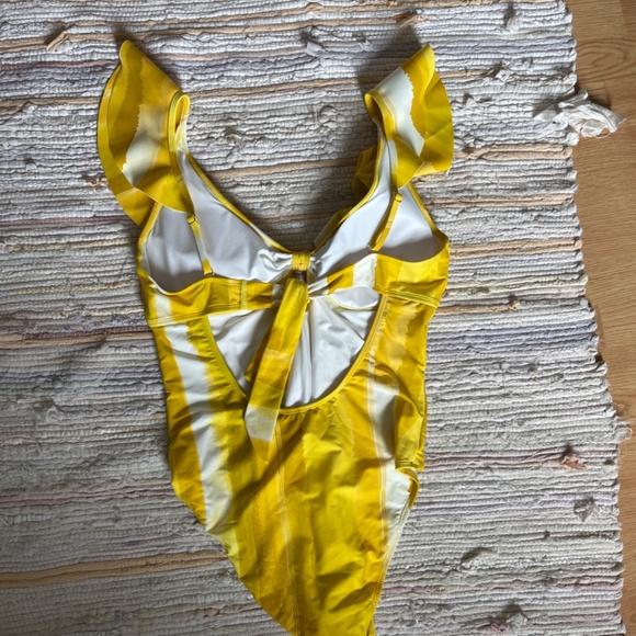 NWT Antonio Melani Yellow Watercolor Stripe One Piece Swimsuit Size XL - Picture 5 of 6